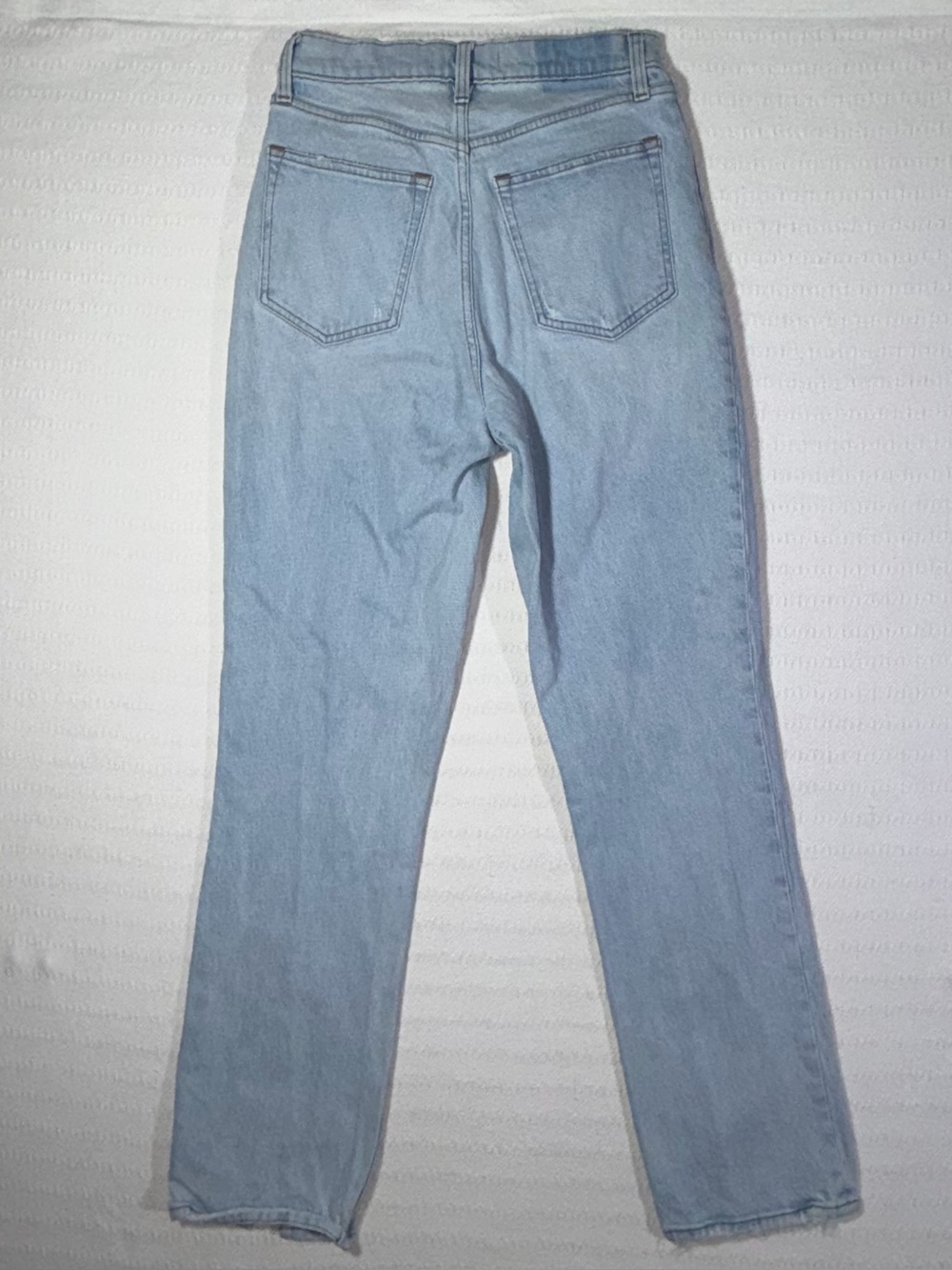 Abercrombie Fitch 90s Straight Ultra High Rise Jeans Womens Size 28/6 Light Wash - Picture 2 of 12